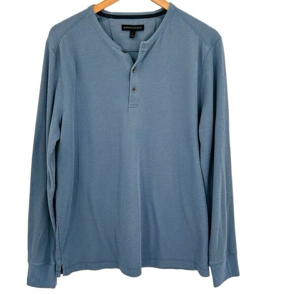 American Eagle Outfitters Other - American Eagle light blue henley shirt size large